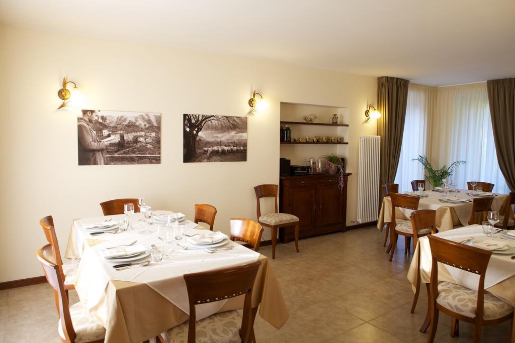 Agriturismo La Rocca Marsia Exterior photo